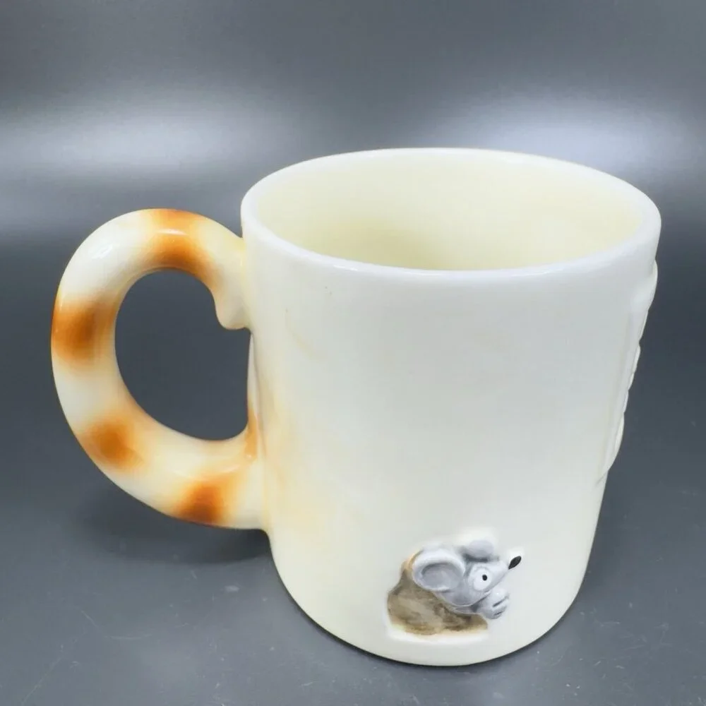 Quon Quon QQ Japan Ceramic Coffee Mug Cup‎ Kitty Cat Shaped With Mouse Mug Cup